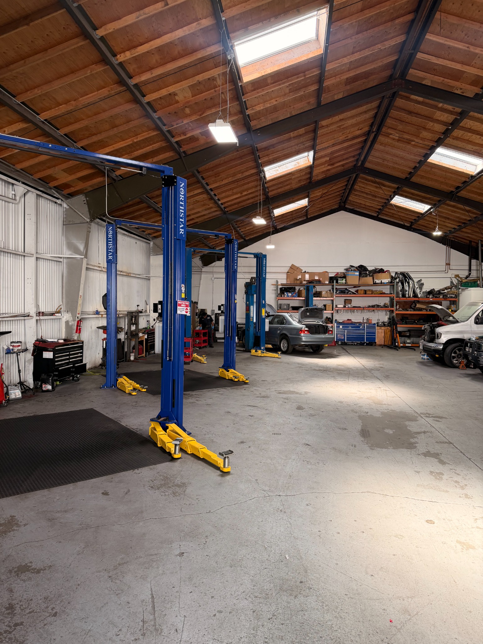 Mecanica Reyes shop
